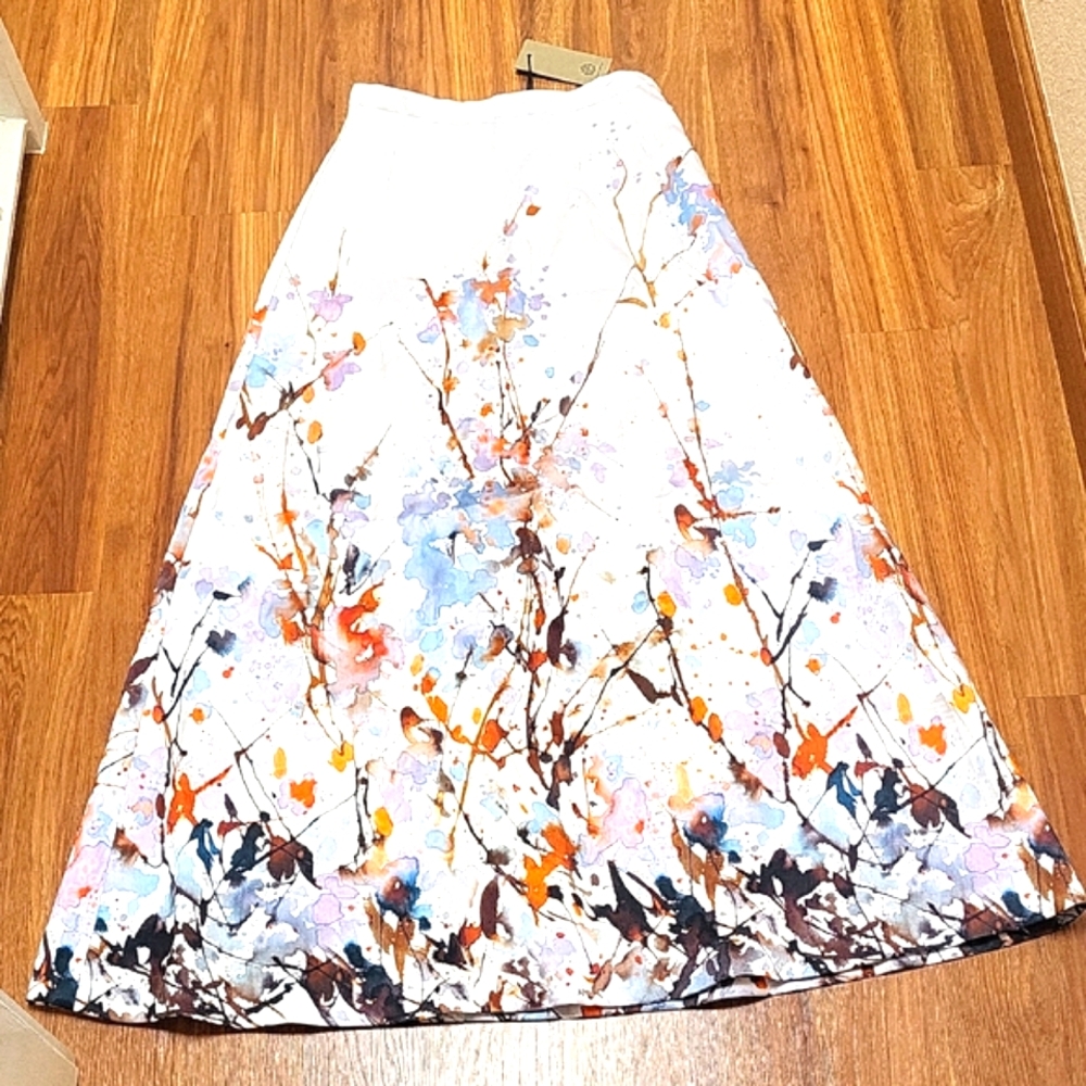 NWT Mechant Archive Chic A-Line Floral Skirt - White and Orange